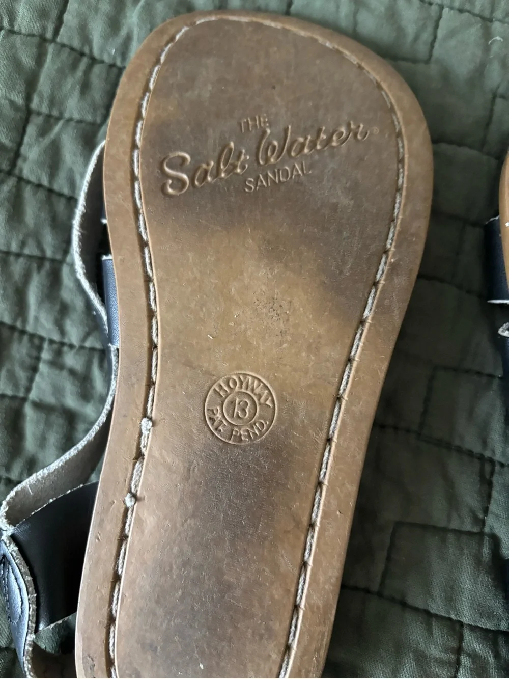Kids black saltwater sandals; size 13